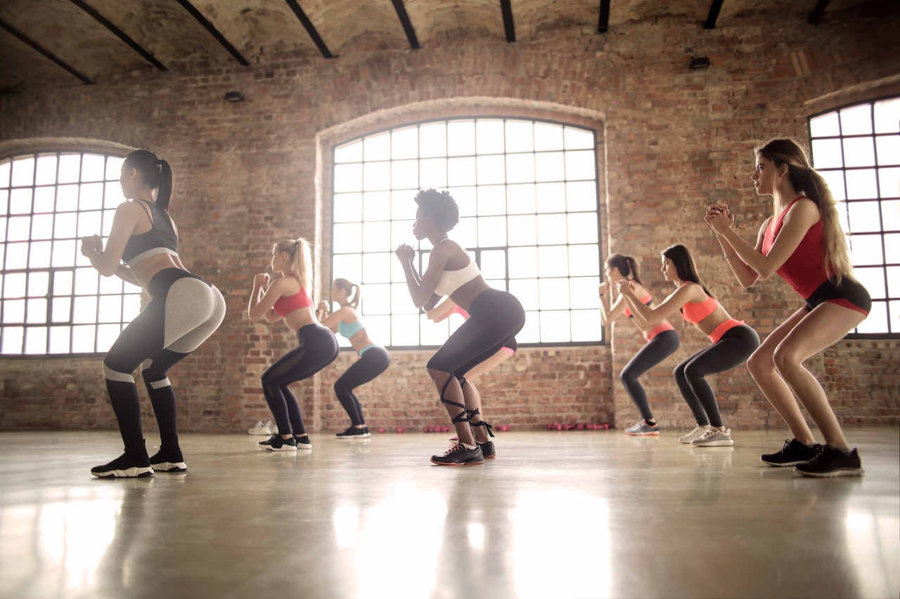 mỗi ngày nên tập squat bao nhiêu cái