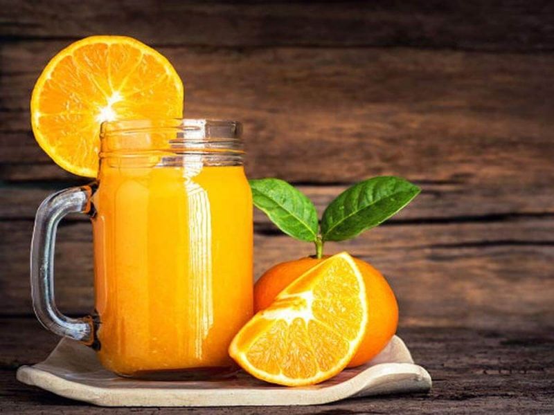 Nước cam cung cấp vitamin C, một chất dinh dưỡng có thể rút ngắn thời gian và mức độ nghiêm trọng của các triệu chứng cảm lạnh
