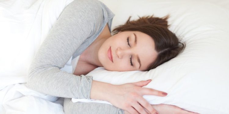 Ngủ đủ giấc và sâu là điều rất quan trọng đối với sức khỏe tổng thể của bạn.
