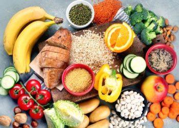 Cách tốt nhất để bổ sung vitamin và khoáng chất là thông qua các nguồn thực phẩm nguyên chất.