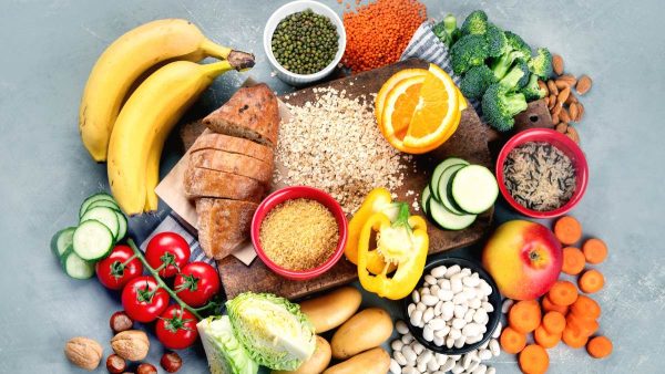 Cách tốt nhất để bổ sung vitamin và khoáng chất là thông qua các nguồn thực phẩm nguyên chất.