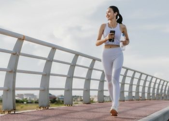 Một ngày nên đi bộ bao nhiêu bước để giảm cân và khỏe mạnh?